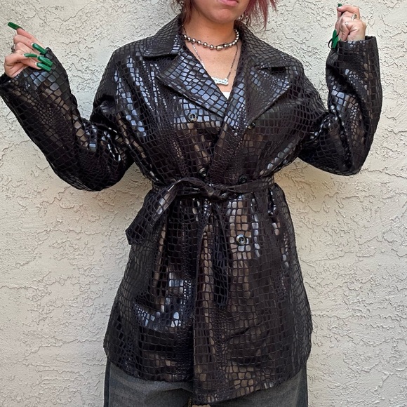 Y2k Shiny Metallic Alligator Skin Trench Coat - Picture 1 of 10